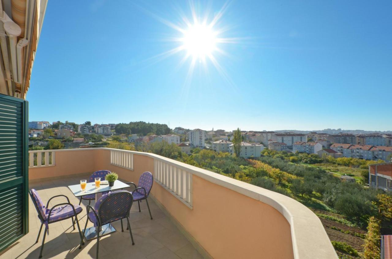 Apartmani Adela Solin Exterior photo