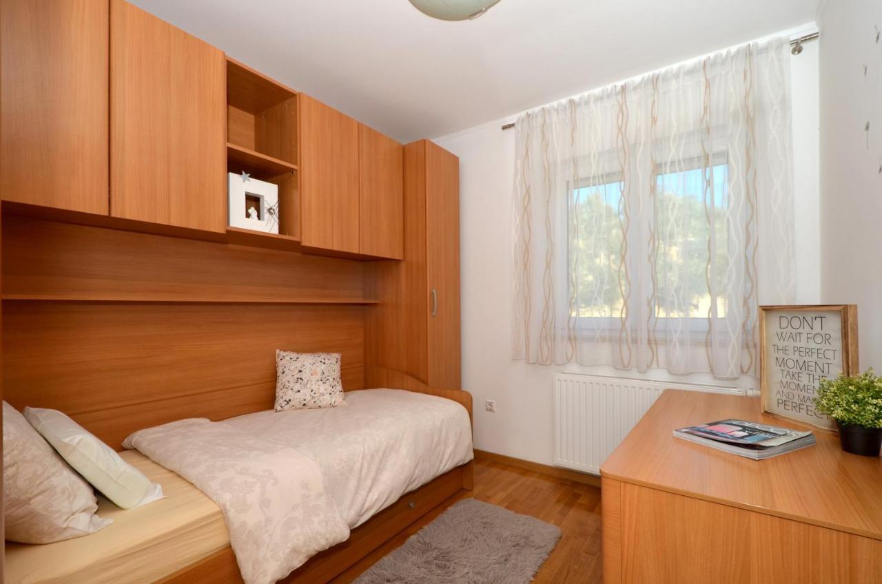 Apartmani Adela Solin Exterior photo