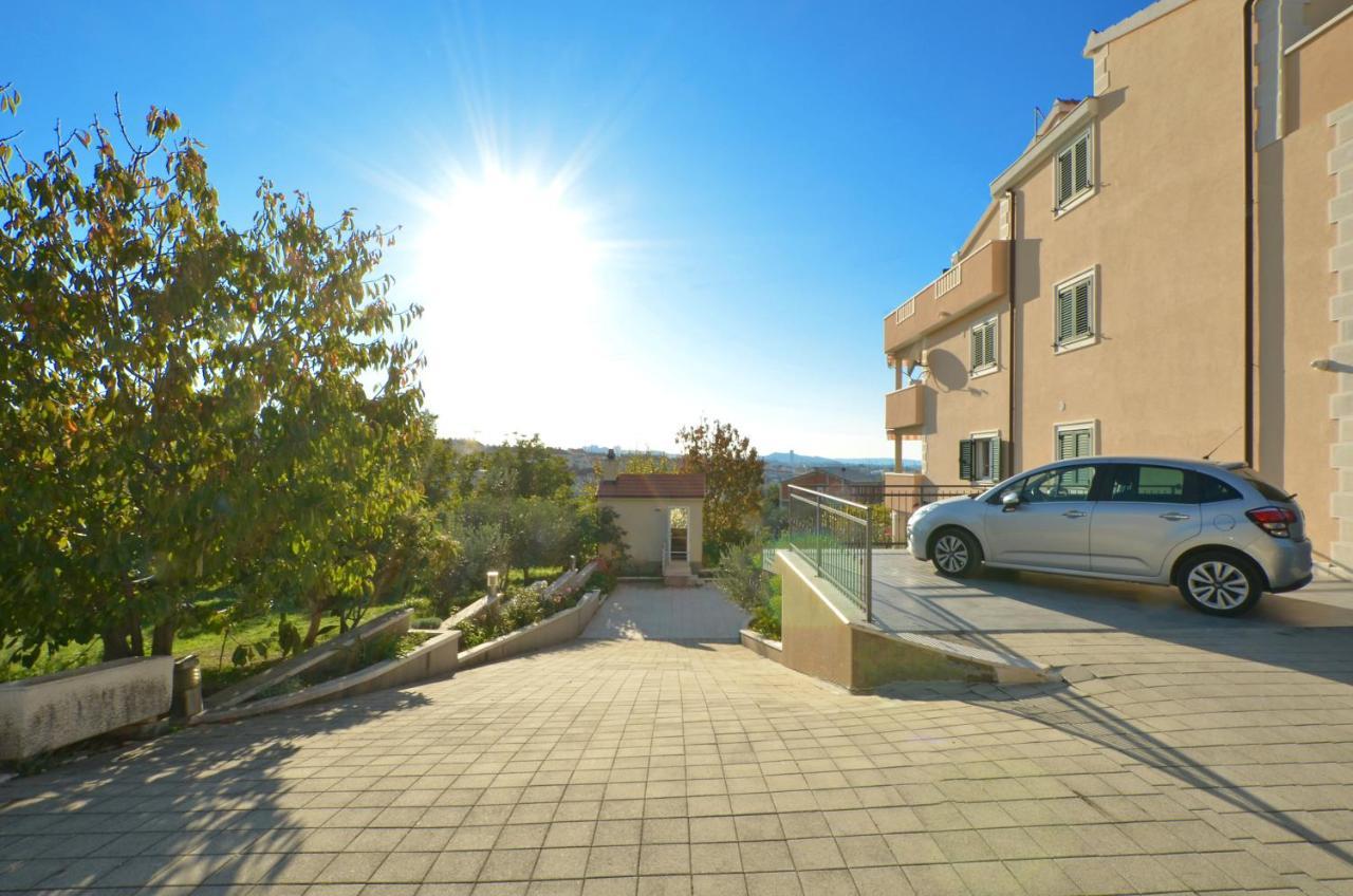 Apartmani Adela Solin Exterior photo