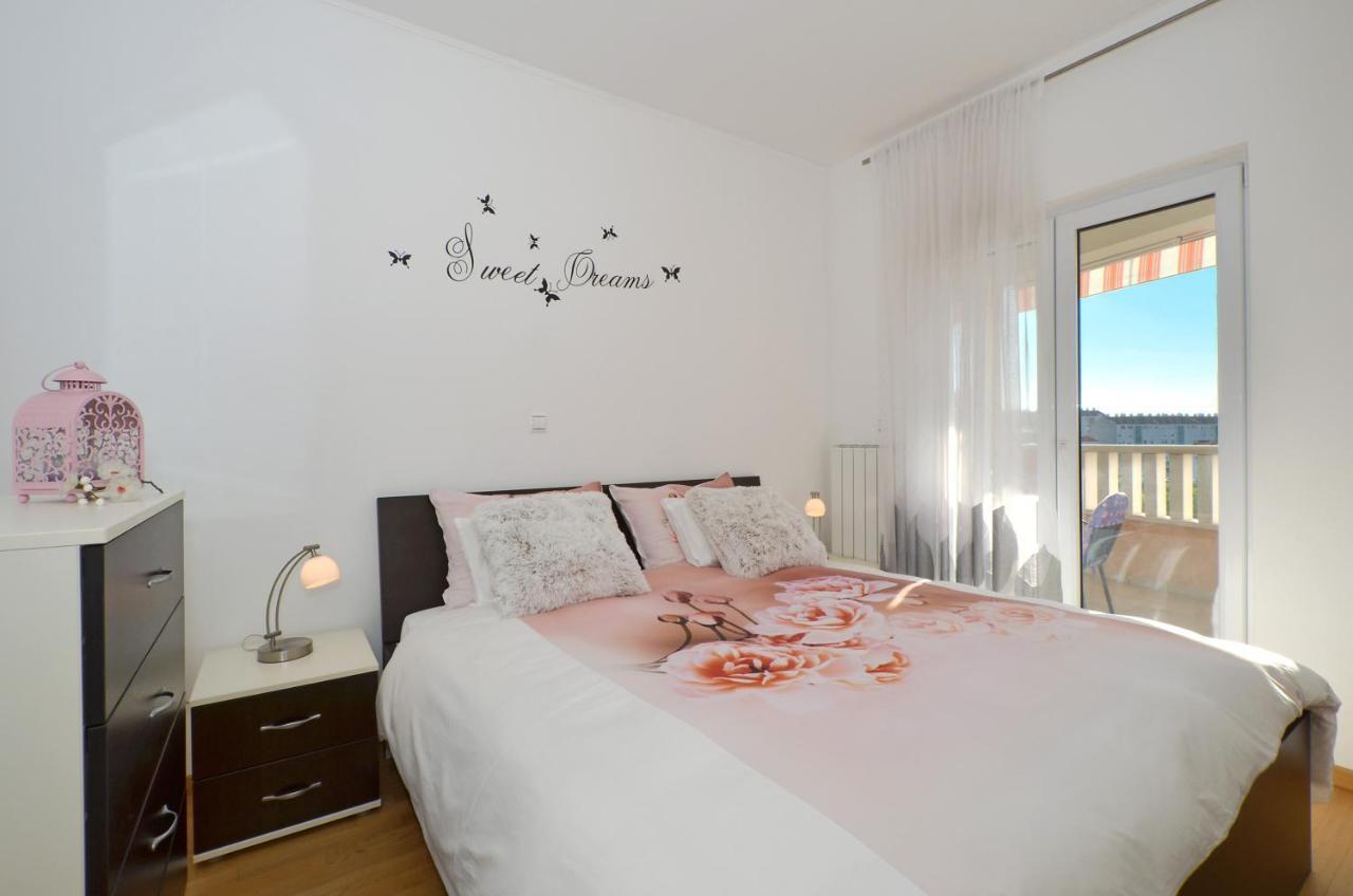 Apartmani Adela Solin Exterior photo